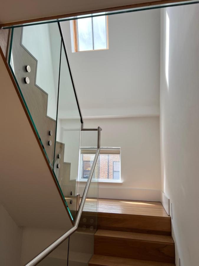 3 Bed/3.5 Bath Gated Mews House W/ Private Garden * Londra